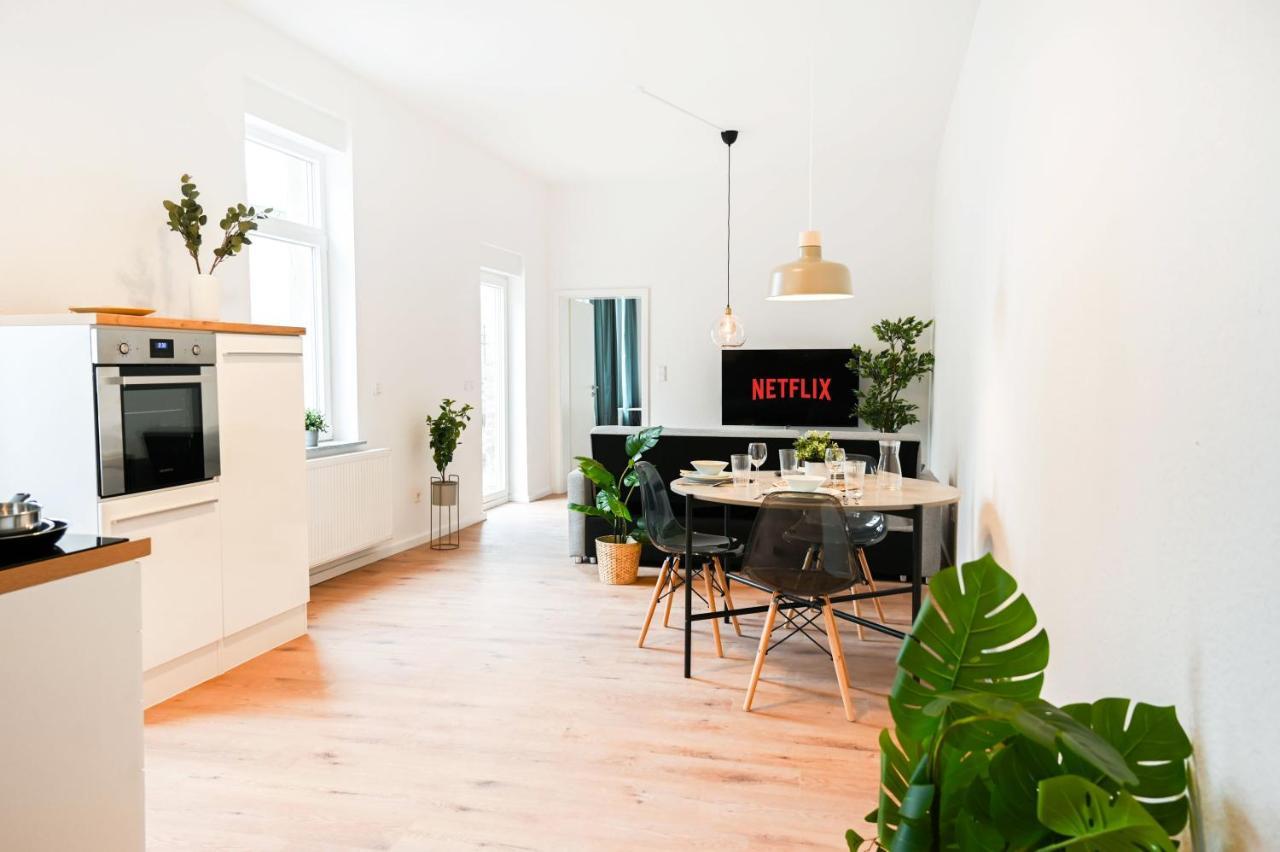 50Qm Apartment In Krefeld Zentral Gelegen Mit Hohen Decken - Beuys Apartments - クレーフェルト エクステリア 写真